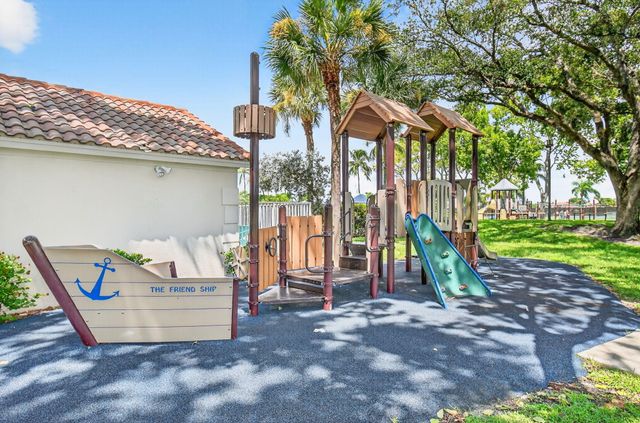 7106 Taylorwood Drive, Lake Worth, FL 33467