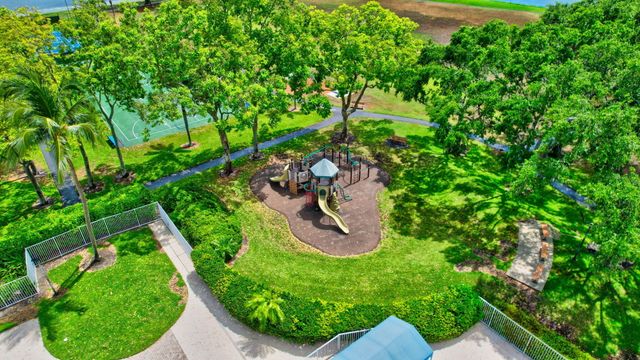 7106 Taylorwood Drive, Lake Worth, FL 33467