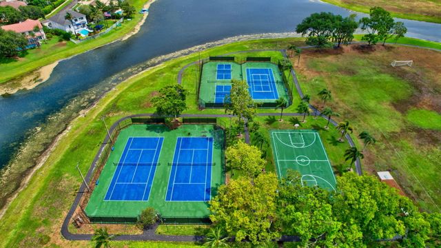 7106 Taylorwood Drive, Lake Worth, FL 33467