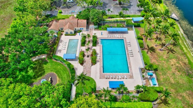 7106 Taylorwood Drive, Lake Worth, FL 33467