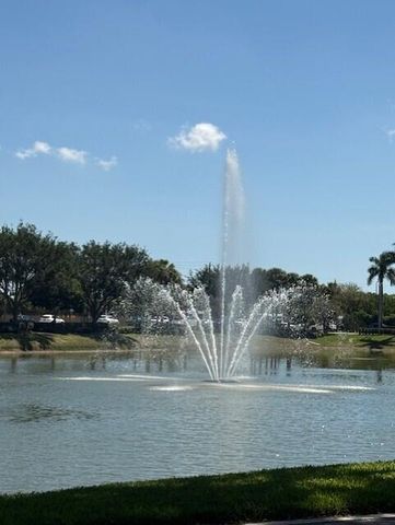 92 Valencia Drive D, Delray Beach, FL 33446