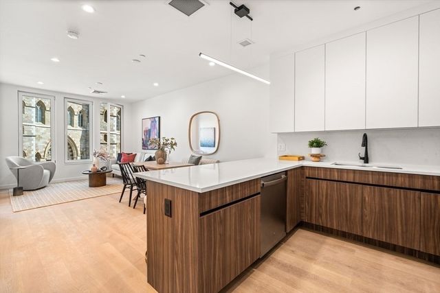 1395 Washington Street 404, Boston, MA 02118