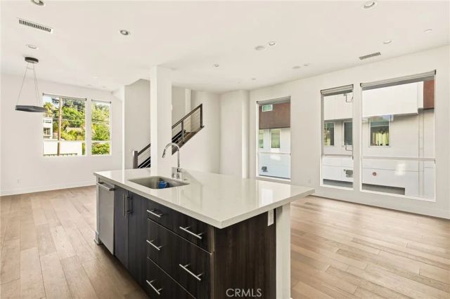 2201 Tom Mix, Silver Lake, CA 90026