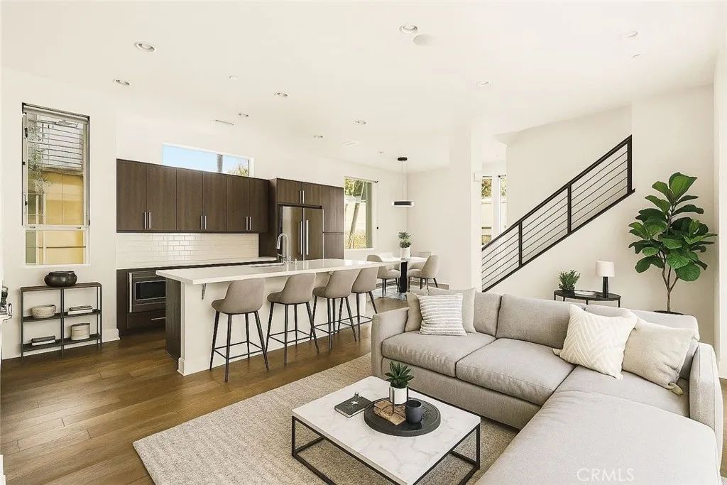 2201 Tom Mix, Silver Lake, CA 90026