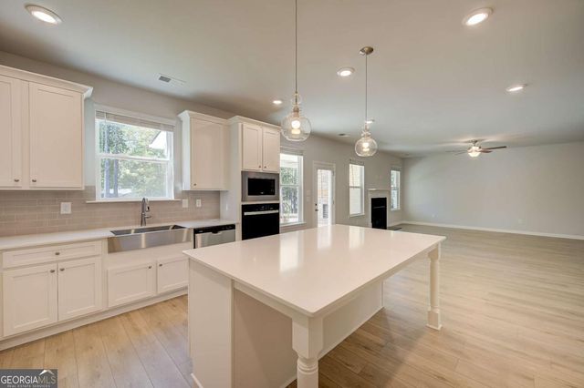 167 Dalston Cove, Stockbridge, GA 30281