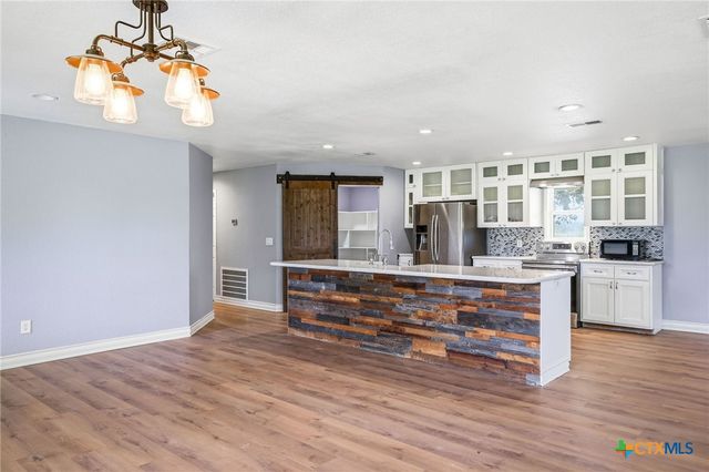 19642 S State Highway 123, Seguin, TX 78155