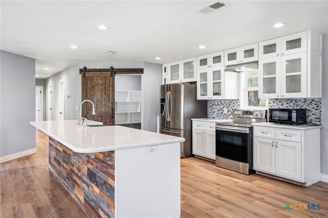 19642 S State Highway 123, Seguin, TX 78155