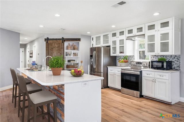 19642 S State Highway 123, Seguin, TX 78155