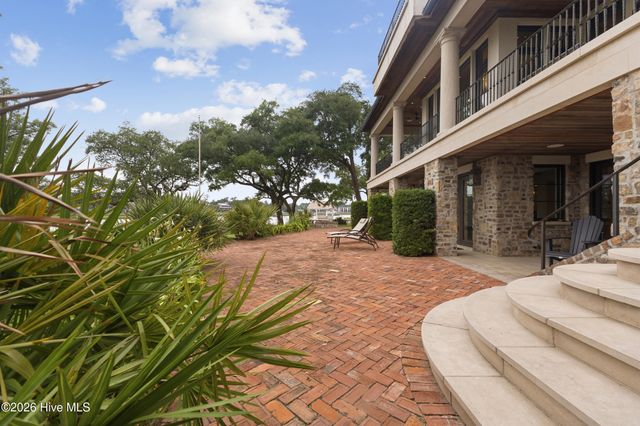 407 Bradley Creek Point Road, Wilmington, NC 28403
