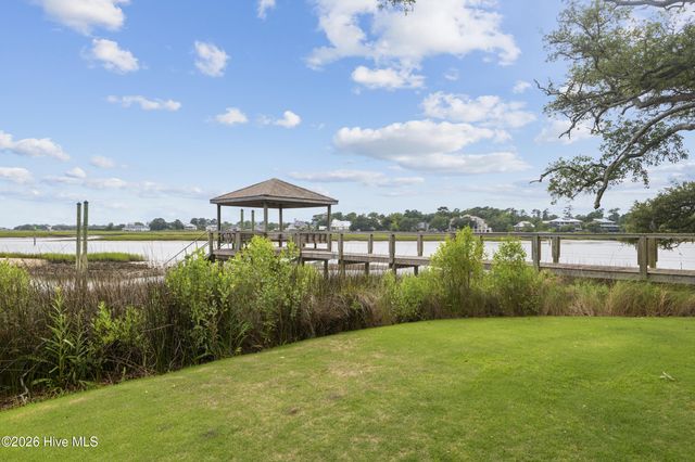 407 Bradley Creek Point Road, Wilmington, NC 28403