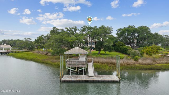407 Bradley Creek Point Road, Wilmington, NC 28403