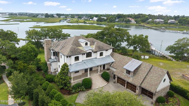 407 Bradley Creek Point Road, Wilmington, NC 28403