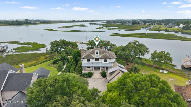 407 Bradley Creek Point Road, Wilmington, NC 28403