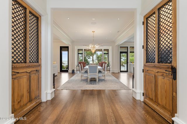 407 Bradley Creek Point Road, Wilmington, NC 28403