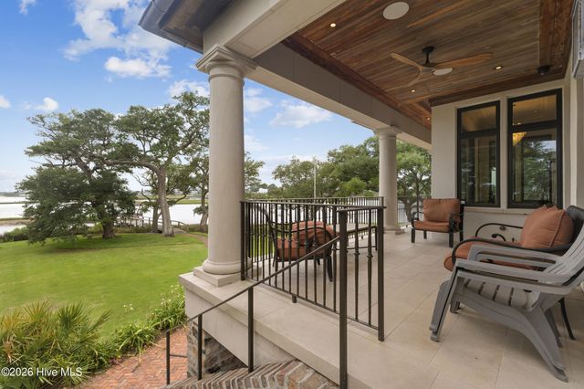 407 Bradley Creek Point Road, Wilmington, NC 28403