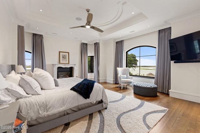 407 Bradley Creek Point Road, Wilmington, NC 28403