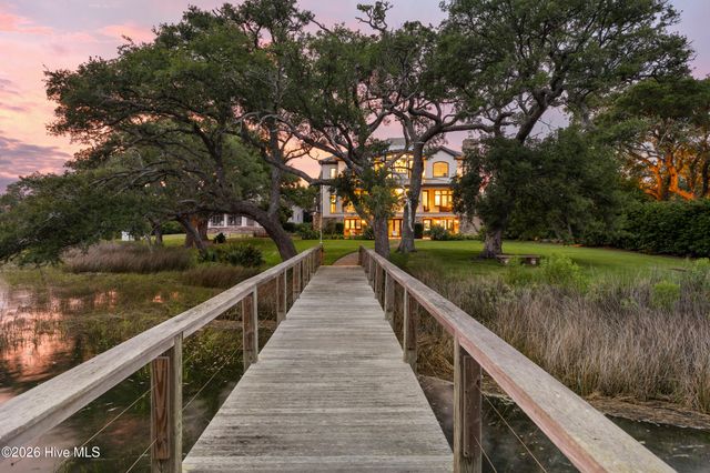 407 Bradley Creek Point Road, Wilmington, NC 28403