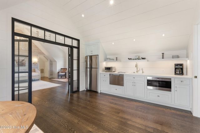407 Bradley Creek Point Road, Wilmington, NC 28403