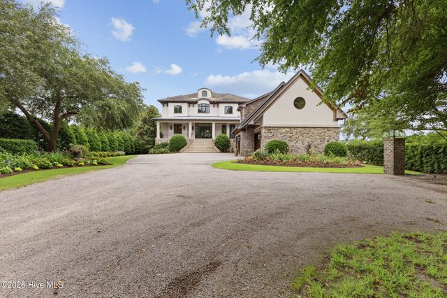 407 Bradley Creek Point Road, Wilmington, NC 28403