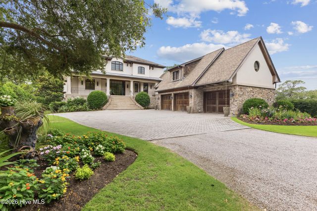 407 Bradley Creek Point Road, Wilmington, NC 28403