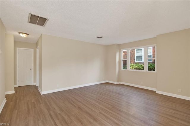 6105 Hampton BLVD, Norfolk, VA 23508