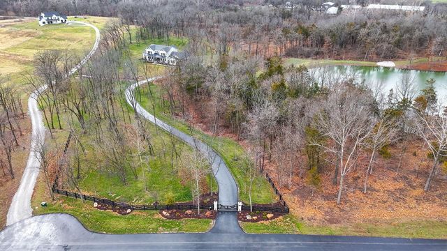 7875 S SMITH HATCHERY RD, Columbia, MO 65203