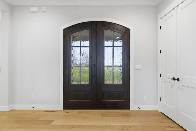 7875 S SMITH HATCHERY RD, Columbia, MO 65203