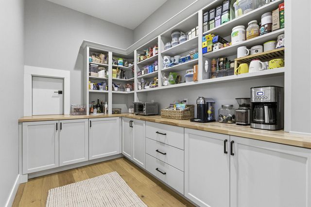 7875 S SMITH HATCHERY RD, Columbia, MO 65203