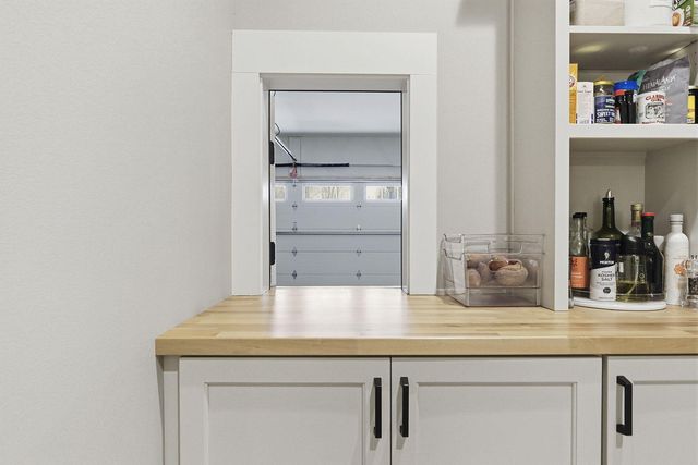 7875 S SMITH HATCHERY RD, Columbia, MO 65203