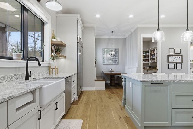 7875 S SMITH HATCHERY RD, Columbia, MO 65203