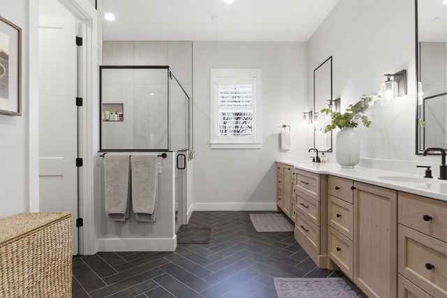 7875 S SMITH HATCHERY RD, Columbia, MO 65203