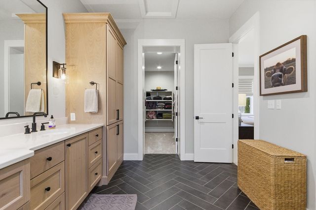 7875 S SMITH HATCHERY RD, Columbia, MO 65203