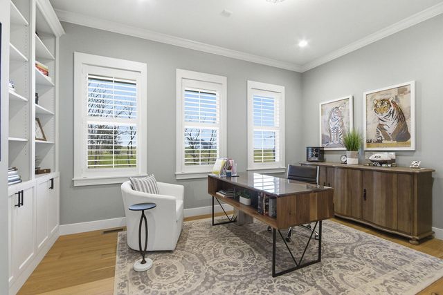 7875 S SMITH HATCHERY RD, Columbia, MO 65203