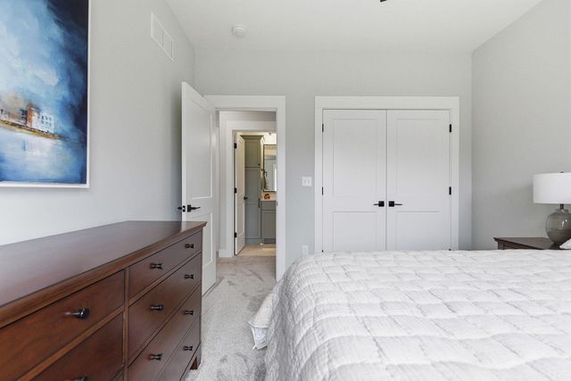 7875 S SMITH HATCHERY RD, Columbia, MO 65203