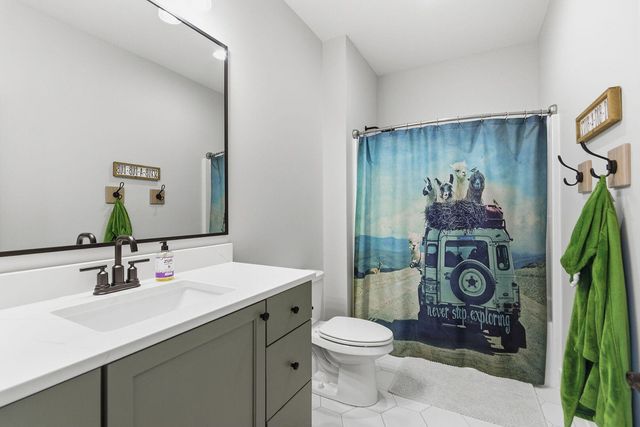 7875 S SMITH HATCHERY RD, Columbia, MO 65203