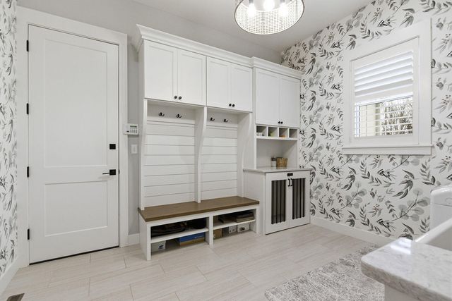 7875 S SMITH HATCHERY RD, Columbia, MO 65203