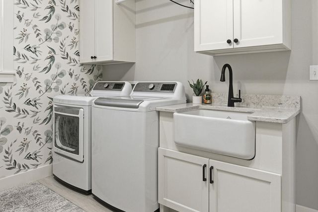 7875 S SMITH HATCHERY RD, Columbia, MO 65203