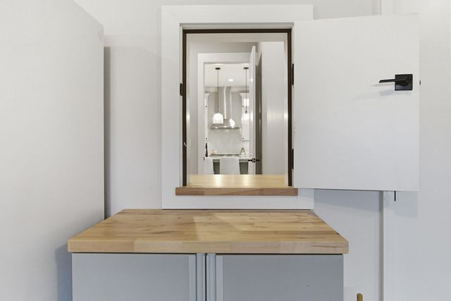 7875 S SMITH HATCHERY RD, Columbia, MO 65203