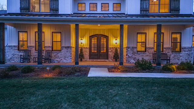 7875 S SMITH HATCHERY RD, Columbia, MO 65203