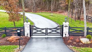 7875 S SMITH HATCHERY RD, Columbia, MO 65203