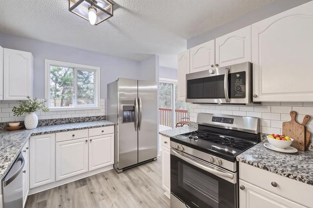 21327 Joplin Street NW, Elk River, MN 55330