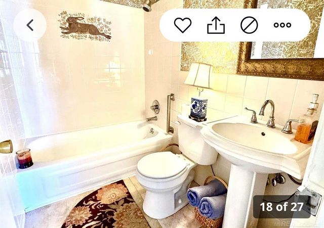 22801 Overlake Street, Saint Clair Shores, MI 48080
