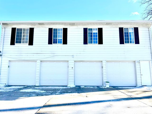 22801 Overlake Street, Saint Clair Shores, MI 48080