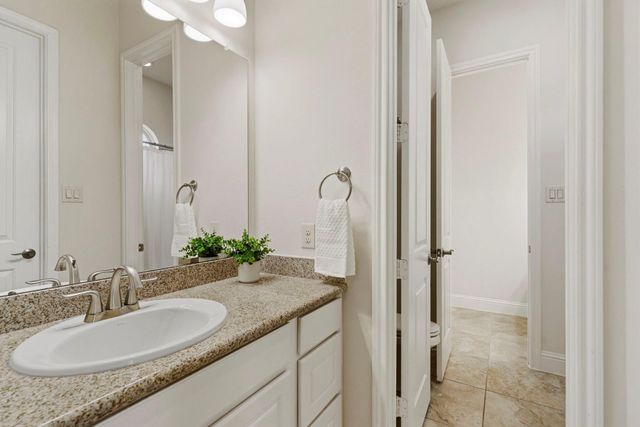 2102 Old Town Drive, Missouri City, TX 77459