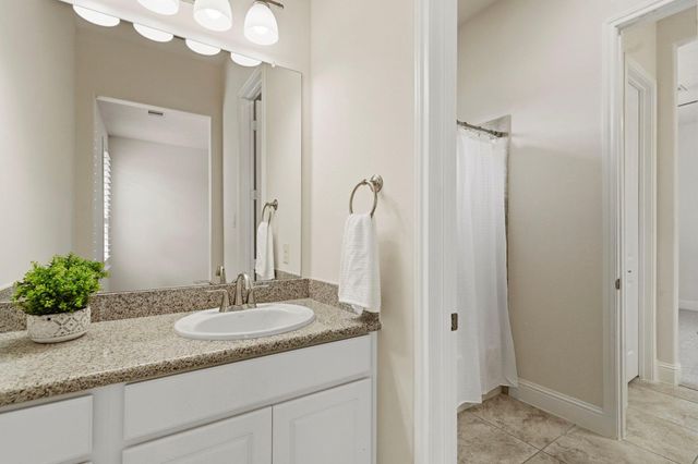 2102 Old Town Drive, Missouri City, TX 77459