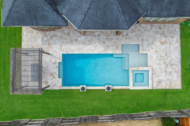 2102 Old Town Drive, Missouri City, TX 77459