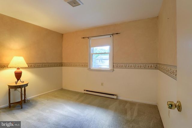 517 LAMP POST LN, Camp Hill, PA 17011