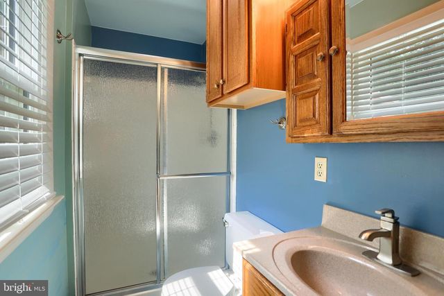 517 LAMP POST LN, Camp Hill, PA 17011