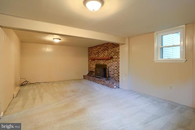517 LAMP POST LN, Camp Hill, PA 17011
