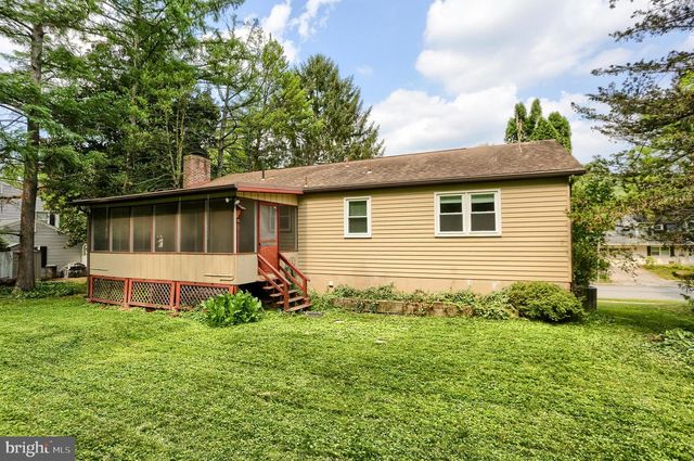 517 LAMP POST LN, Camp Hill, PA 17011